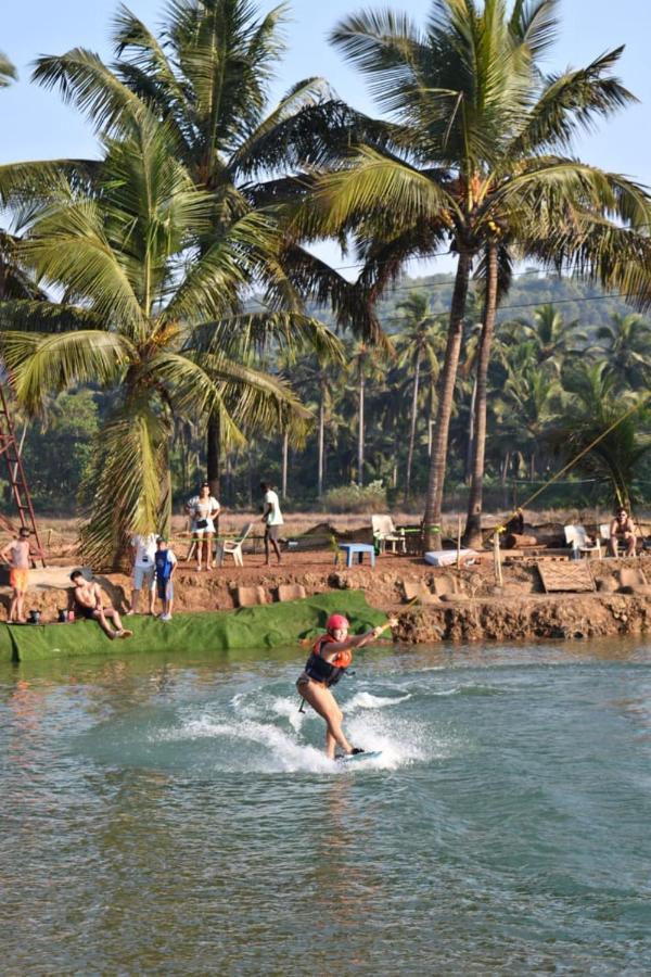 Wake Park Goa Hotel Arambol Eksteriør billede