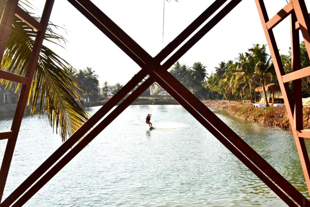 Wake Park Goa Hotel Arambol Eksteriør billede